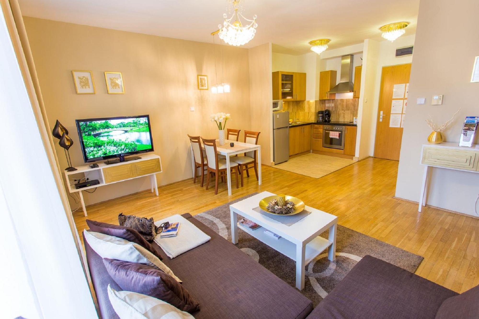 Colours Apartments Superior With Free Parking Budapest Eksteriør bilde